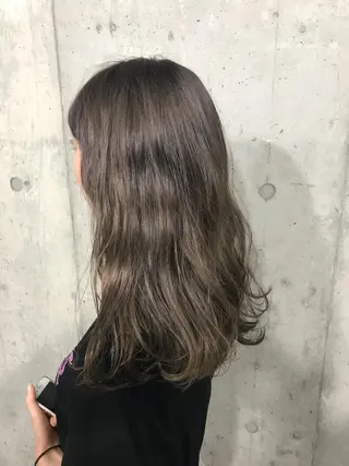 セミロング カラー パーマ ヘアアレンジ メンズ キッズ ネイル マツエク・マツパ サロンドミルク 渋谷高比良のヘアスタイル