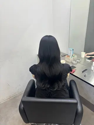 ロング カラー Core茶屋町 HINATAのヘアスタイル