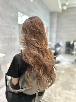 ロング カラー ヘアアレンジ _WHITE 難波本店のヘアスタイル
