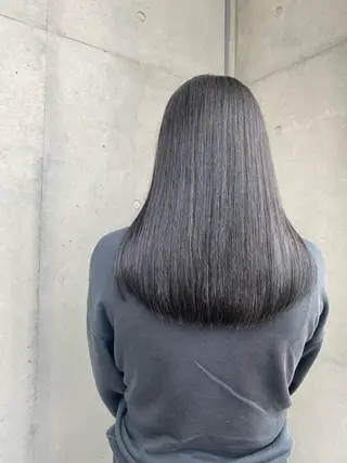 セミロング 岡 舞唯のヘアスタイル