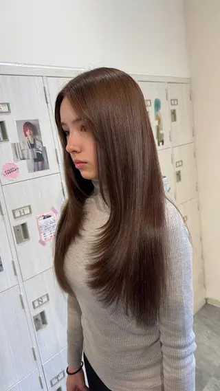 セミロング カラー ツチイ リョウタのヘアスタイル