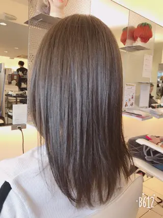 セミロング カラー ショート特化 💐川崎希💐のヘアスタイル