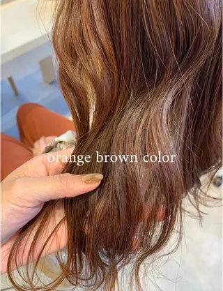 ミディアム カラー 比嘉 千咲のヘアスタイル