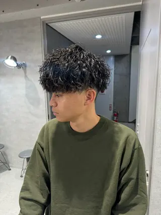 パーマ メンズ ツイスパ/シャドウ MANARUのヘアスタイル