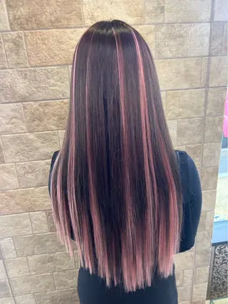 ロング EARTH 市野のヘアスタイル