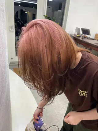 セミロング mitsuki ブリーチカラーのヘアスタイル