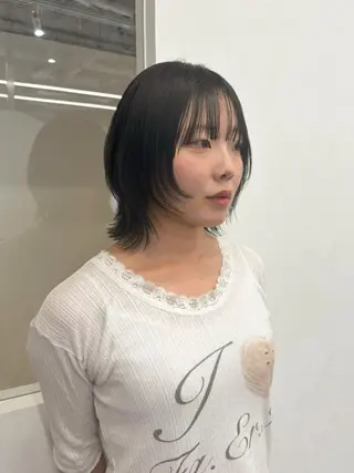 ショート カラー 渡辺 彩乃のヘアスタイル