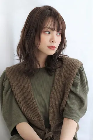 ミディアム パーマ 長谷川 黎のヘアスタイル