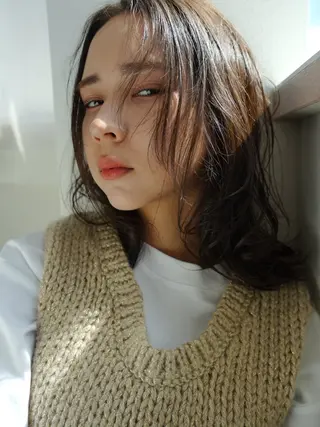 ミディアム カラー mizuho .のヘアスタイル