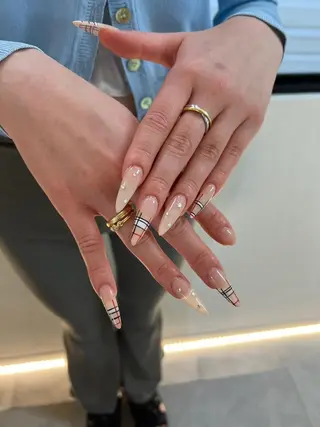 ネイル Trinity staffのネイルデザイン