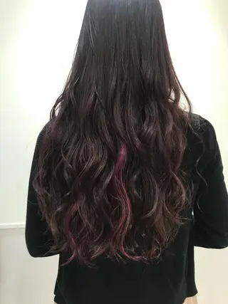 ロング カラー 相原 瞳のヘアスタイル
