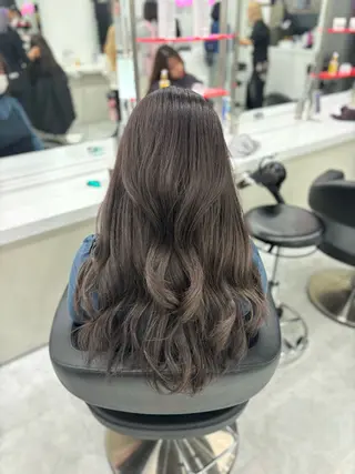 ロング 赤髪/ワインレッド/ 韓国系 まなかのヘアスタイル