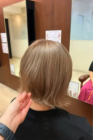 ショート カラー 鳥ちゃん🐥/中性系 /西中島/新大阪のヘアスタイル