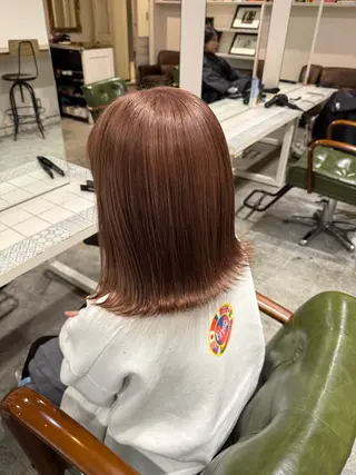 ミディアム カラー 佐々木 里紗のヘアスタイル