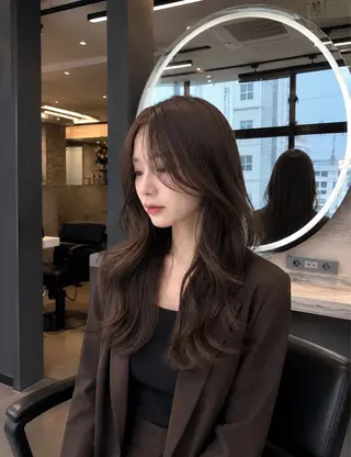 セミロング 小倉/レイヤー /髪質改善🫧タイキのヘアスタイル