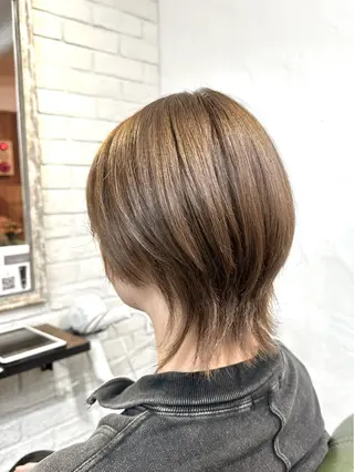 ショート カラー ✨透明感カラー🌱 上村 舜のヘアスタイル