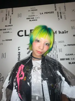 ショート カラー 🪐MIKO🪐/ デザインカラーのヘアスタイル