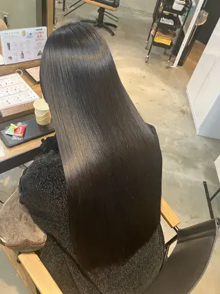 ロング 【ツヤ髪特化】 スズキアキエのヘアスタイル