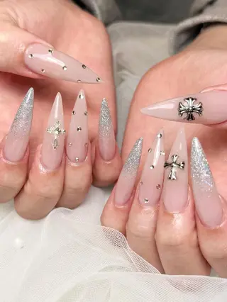 ネイル mofie🤍ナツカ /練習モデル募集中のネイルデザイン