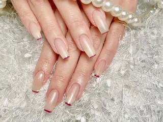 ネイル 🦋 Queenieのネイルデザイン