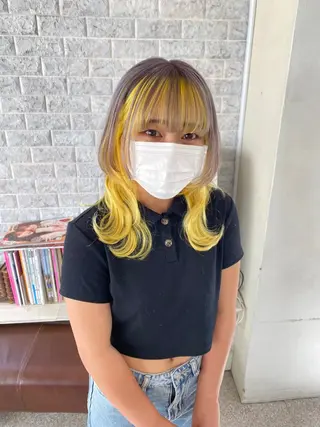 ミディアム カラー レイヤーウルフ エクステ磯部のヘアスタイル