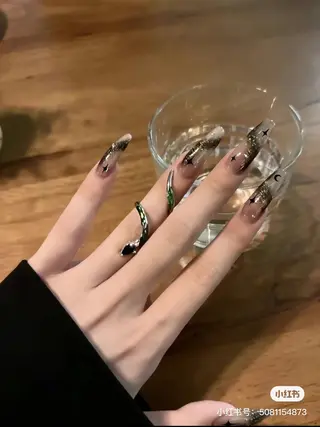 ネイル 大久保YISnail スカルプ専門店のネイルデザイン