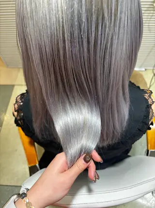カラー 淡色┊︎ナチュラル 🧁奈那美🧁*.゜のヘアスタイル