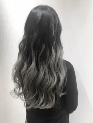 カラー 福元友梨 ディレクター✂️のヘアスタイル