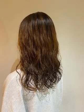 セミロング パーマ Lien 鈴木のヘアスタイル