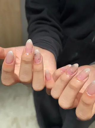 ネイル Yuui 💛のネイルデザイン