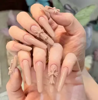 ネイル Nailsalon グリンのネイルデザイン