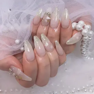 ネイル M2 BEAUTY サロンのネイルデザイン