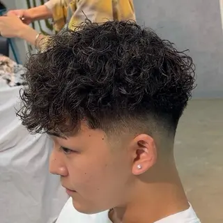 ショート パーマ メンズ メンズ専門🥸 フェード特化 涼太のヘアスタイル
