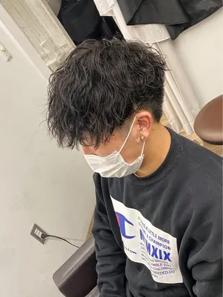 ショート パーマ メンズ 原田 涼矢のヘアスタイル