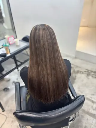 ロング カラー レイヤー sala 推しカラー職人🎀のヘアスタイル