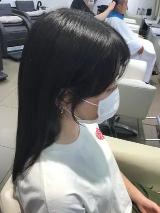 セミロング jouir_ yukiのヘアスタイル