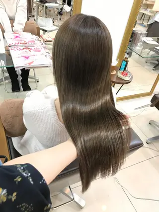 ロング カラー ナチュラル艶ヘア 🌸内田彩香のヘアスタイル
