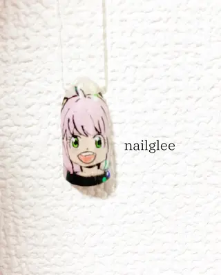 ミディアム RISA nail gleeのネイルデザイン