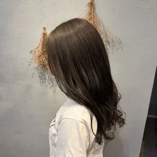 ロング カラー 倉垣 唯のヘアスタイル
