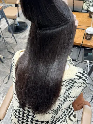 銀座/レイヤー 顔周りカット溝手優太のヘアスタイル