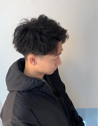 ショート メンズ k jの眉毛・アイブロウイメージ
