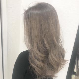 ミディアム 岸川 恭子のヘアスタイル
