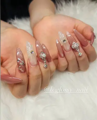 ネイル ビューティーサロン B.glossyのネイルデザイン