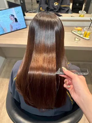 ロング ANDIAMO 栄 栞名のヘアスタイル