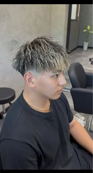 メンズ スパイキーショート/ フェードカット/石田のヘアスタイル