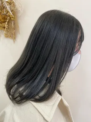 セミロング カラー 銀座メンズ専門🖤 叶奈々のヘアスタイル