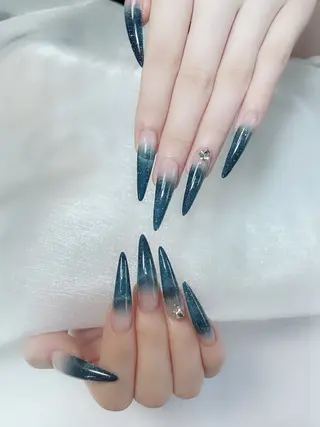 ネイル Amina nail salonのネイルデザイン