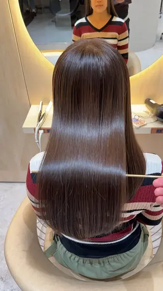 セミロング 縮毛矯正✨🫧 レイヤー川村利幸のヘアスタイル