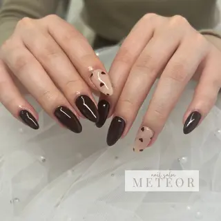 ネイル METEOR💫 staffのネイルデザイン