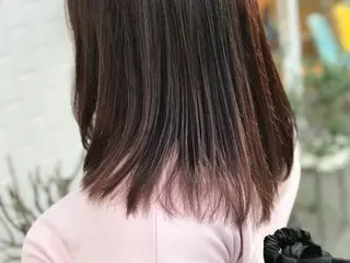 ミディアム カラー 横山 ひかりのヘアスタイル